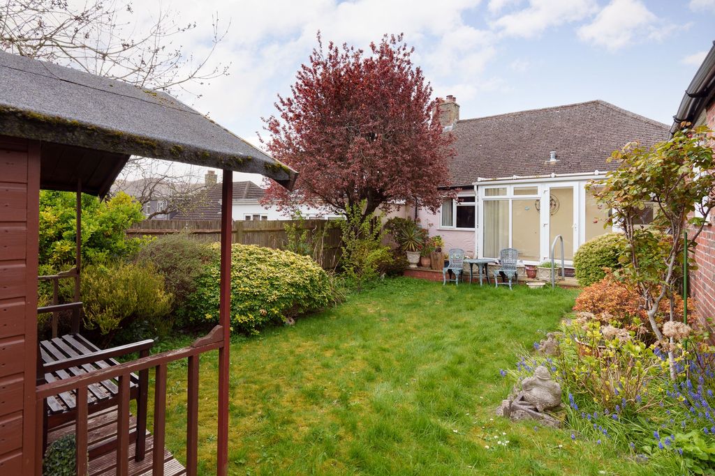 Property photo 2 of 13