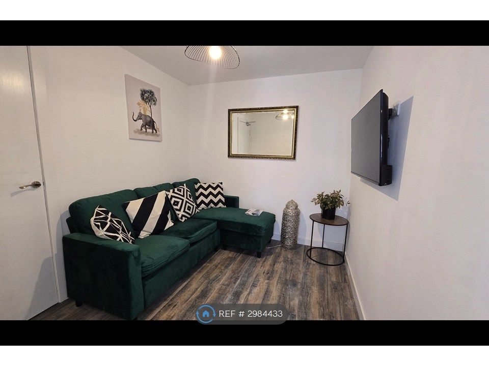 Property photo 2 of 30