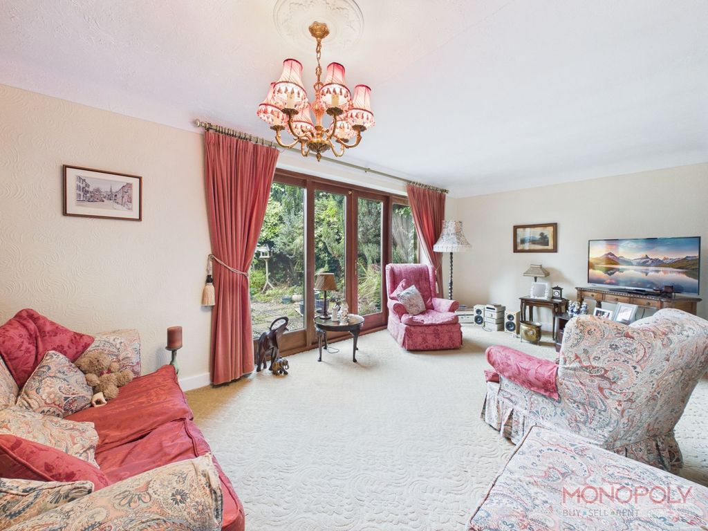 Property photo 3 of 17