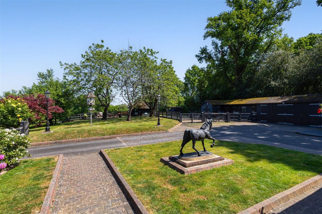 Property photo 1 of 24 Main Photo