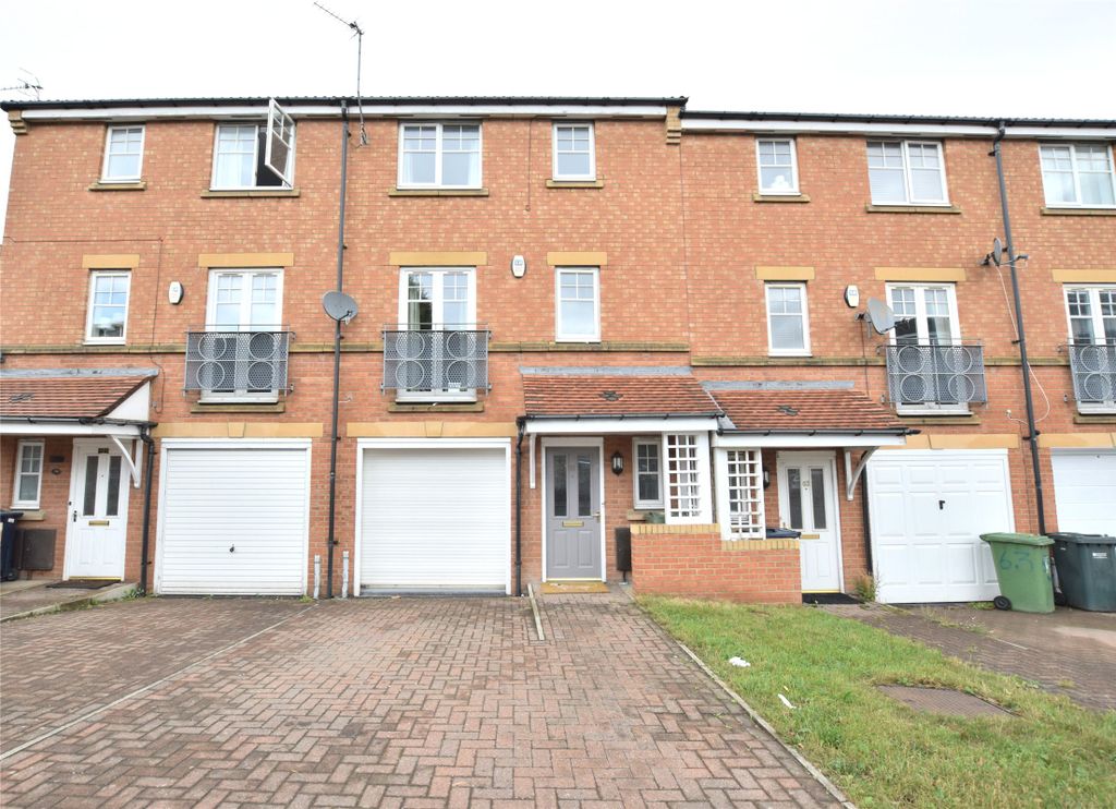 Property photo 1 of 16 External