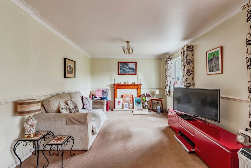 Property photo 3 of 18