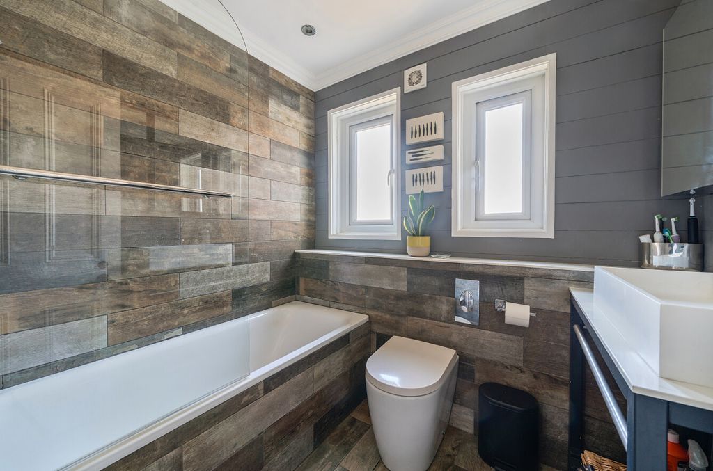 Property photo 3 of 21 14-1288253-24-682...