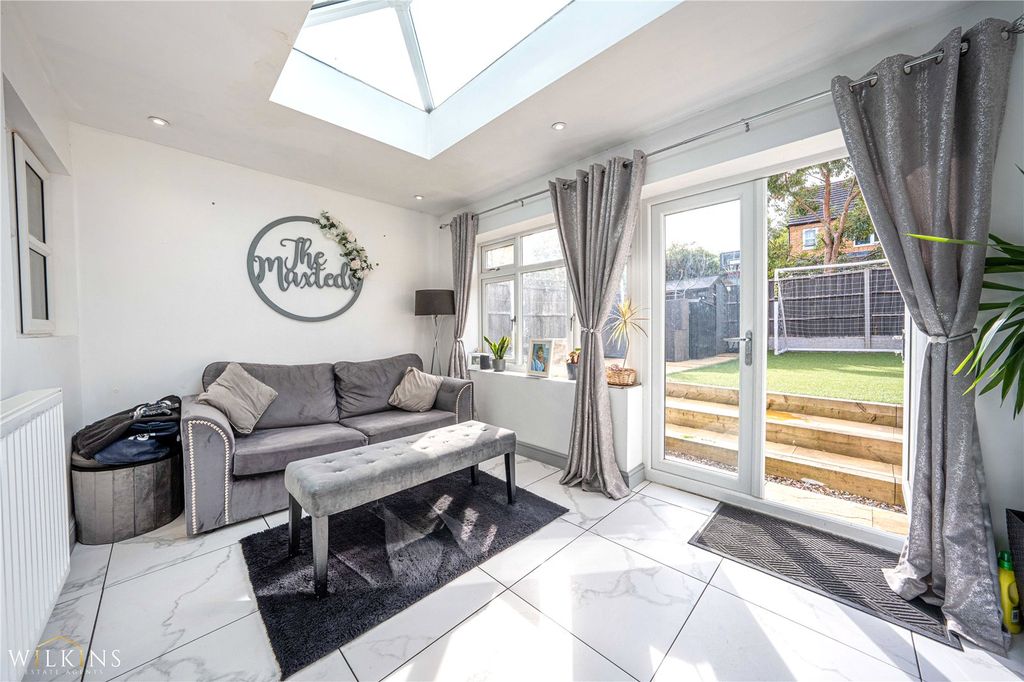 Property photo 3 of 34 Picture No. 42