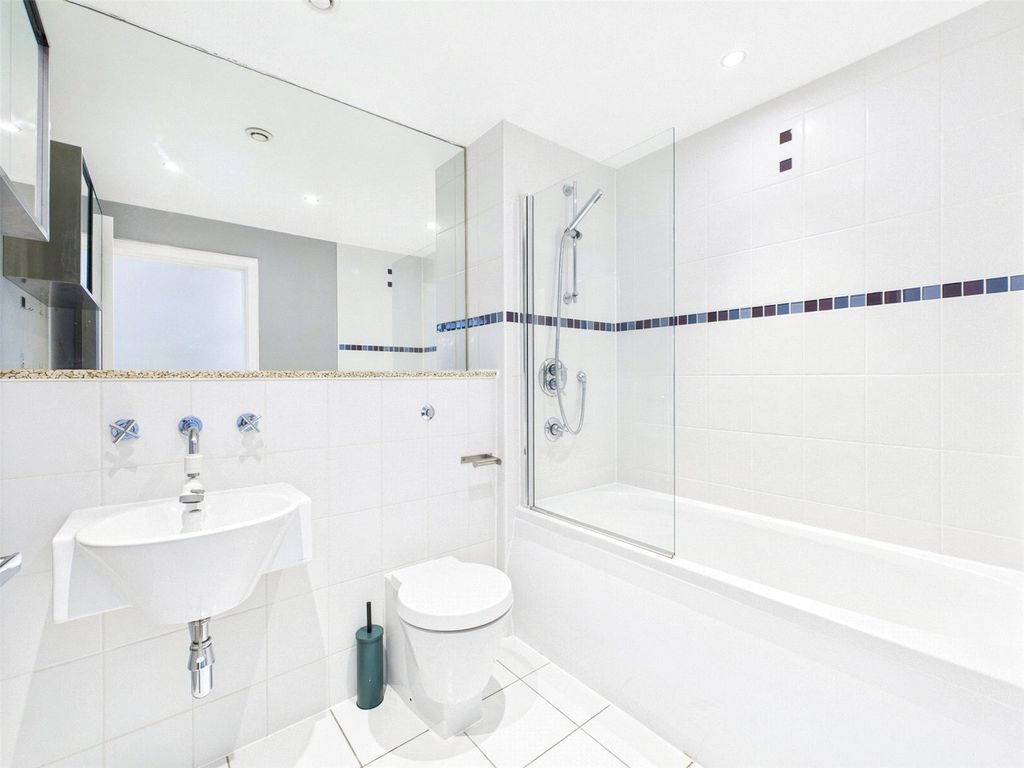 Property photo 2 of 15 Picture No. 30