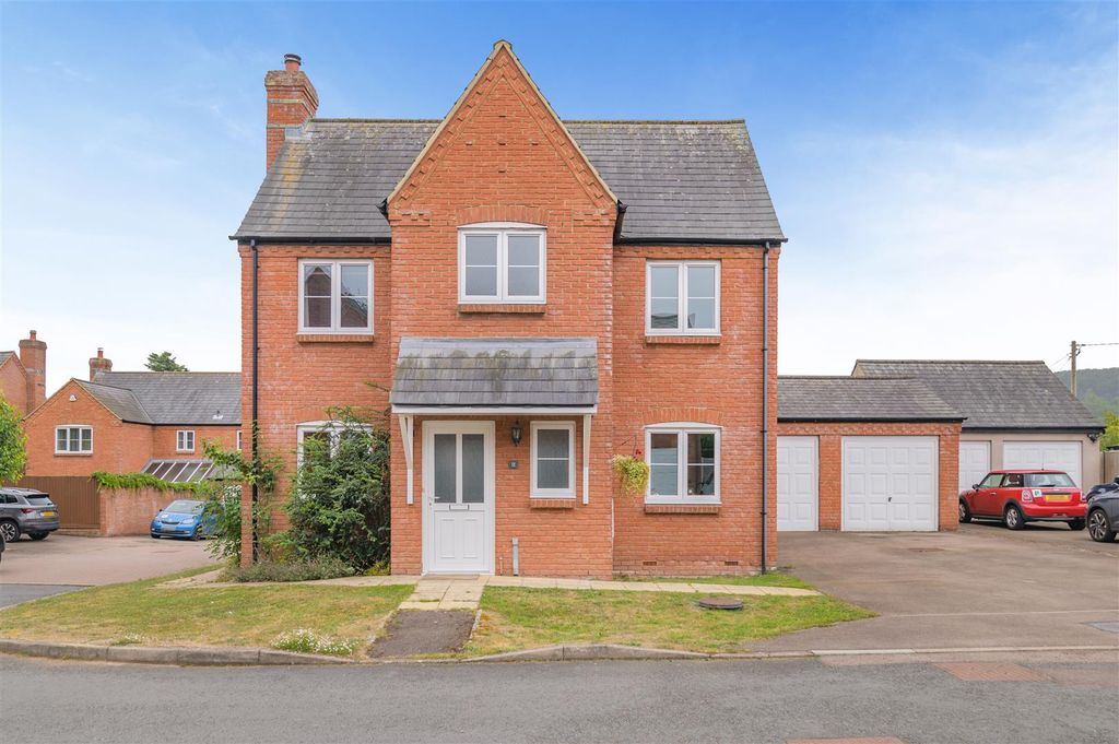 Property photo 1 of 31