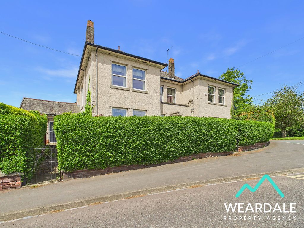 Property photo 1 of 40