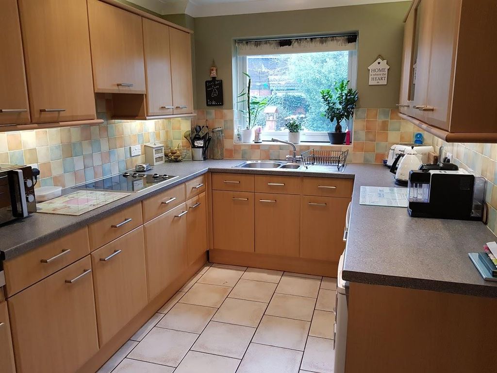 Property photo 2 of 17