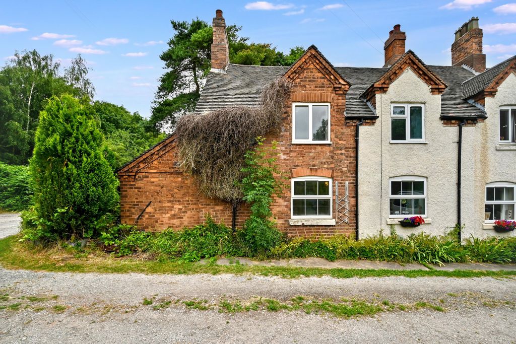Property photo 1 of 15 149 Turf Pits Lane, Canwell, Sutton Coldfield B75 5Tb