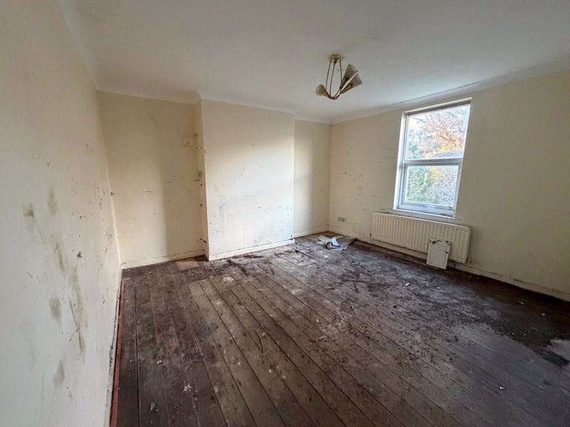 Property photo 2 of 7 Photo 6