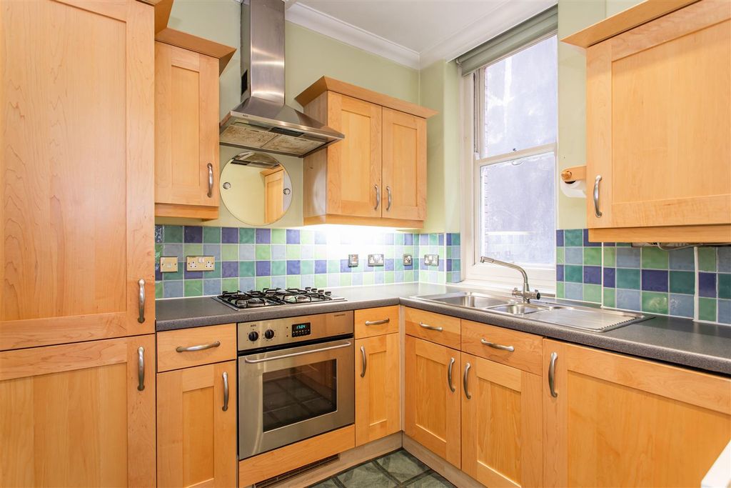 Property photo 3 of 15 Kitchen