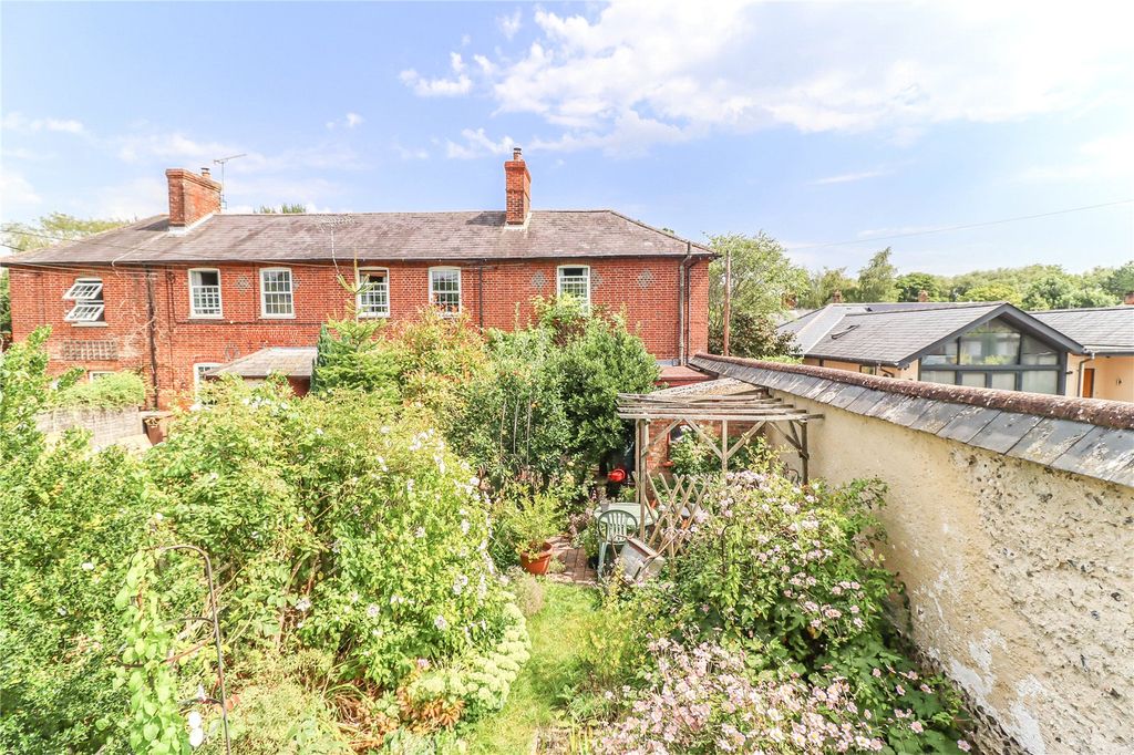 Property photo 2 of 17 Picture No. 30