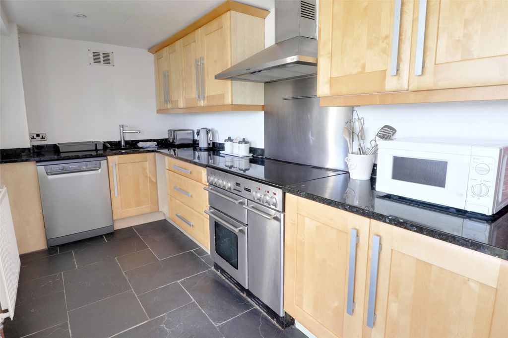 Property photo 2 of 19 Picture No. 02