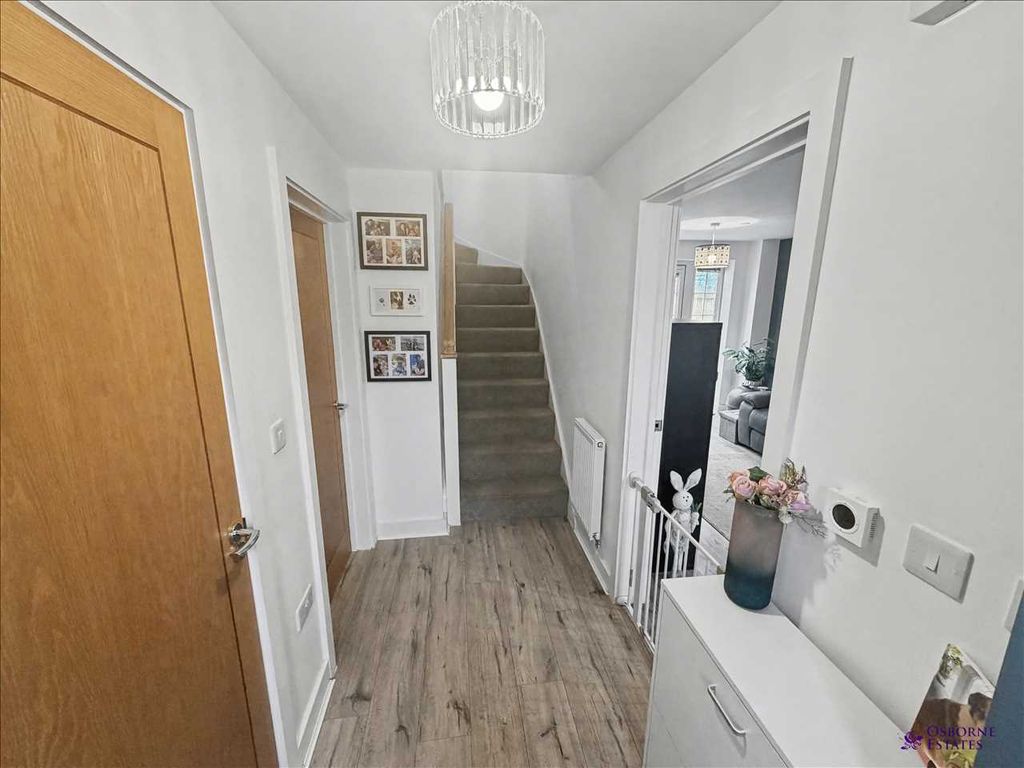 Property photo 3 of 23 Hall