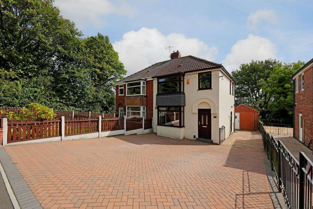 Property photo 1 of 30
