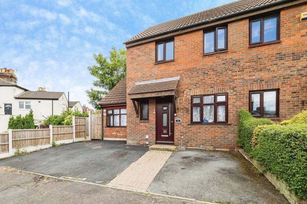 Property photo 1 of 19