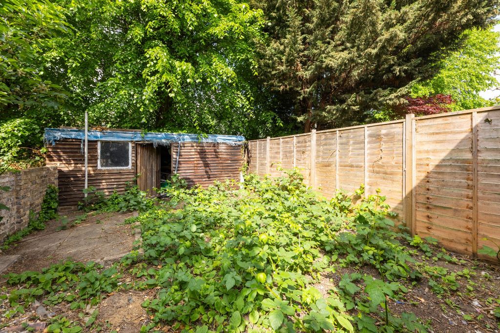 Property photo 2 of 6