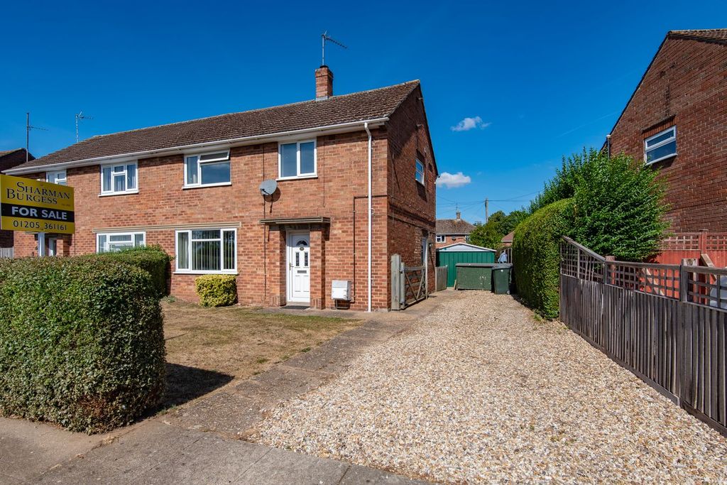 Property photo 1 of 12