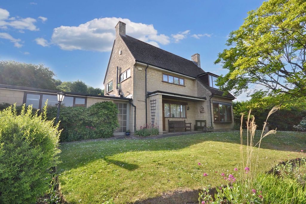 Property photo 1 of 27