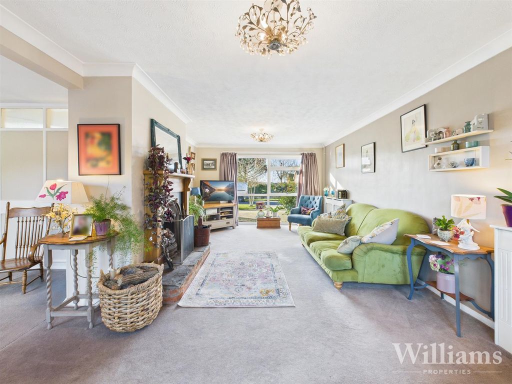 Property photo 3 of 24 Cam02861G0-Pr0532-Still005.Jpg