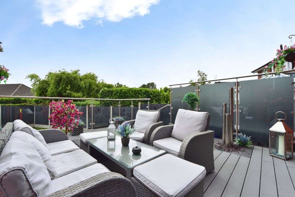 Property photo 3 of 24 Pbox-Img.Jpg