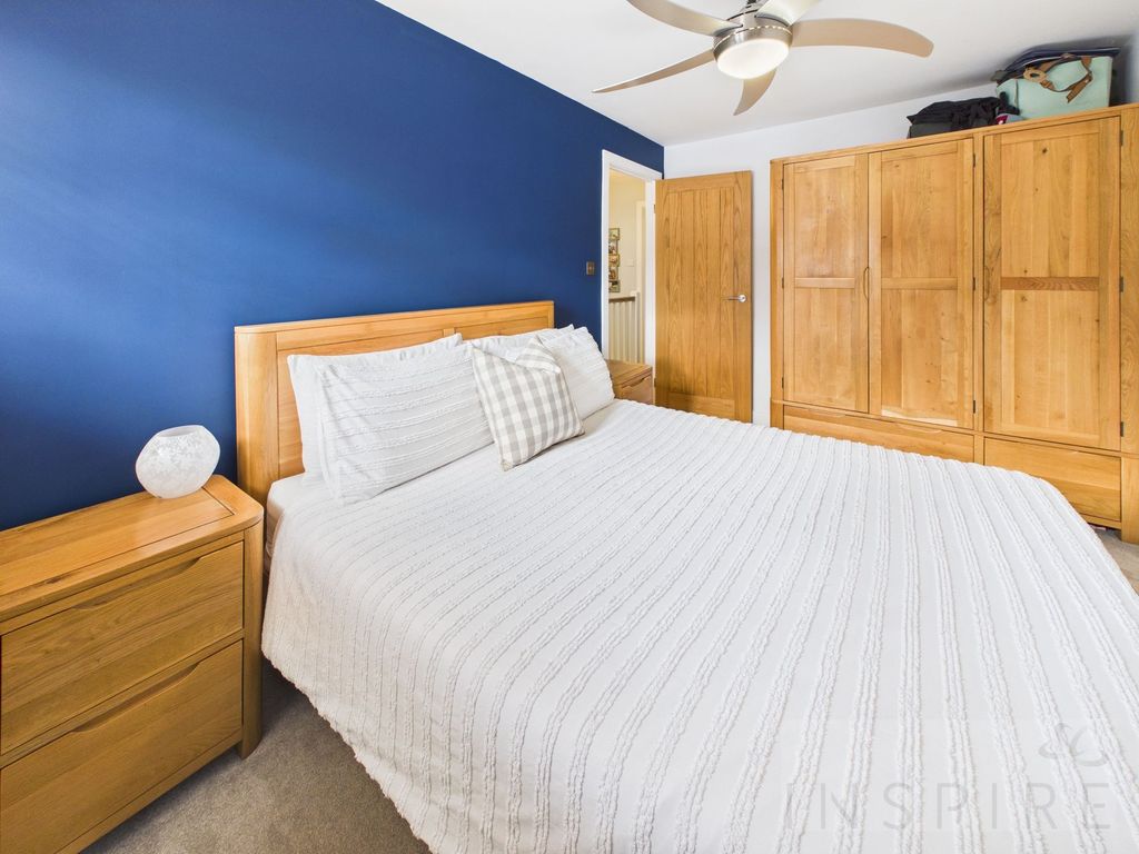 Property photo 3 of 35