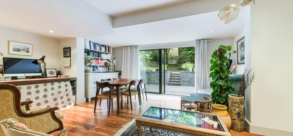 Property photo 1 of 12 Image