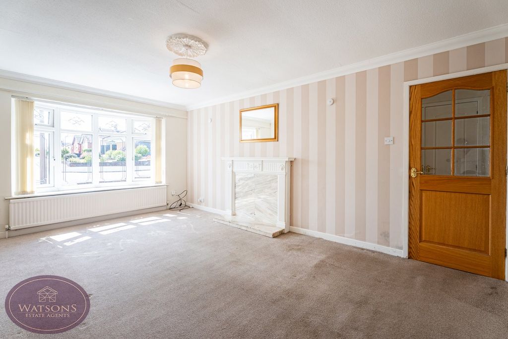 Property photo 2 of 28