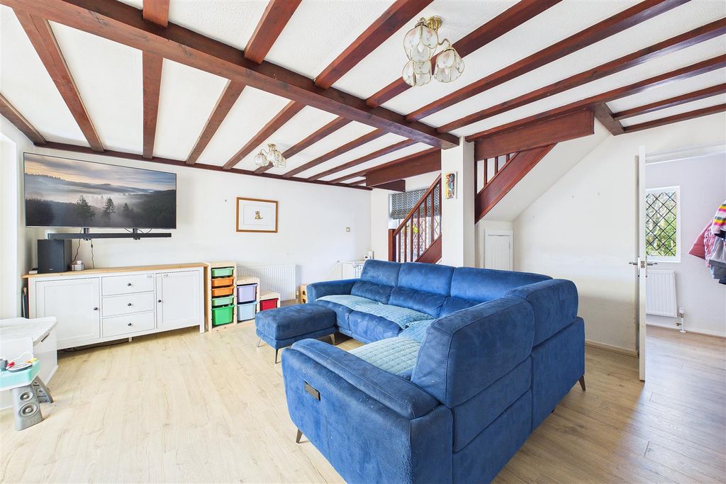 Property photo 3 of 14