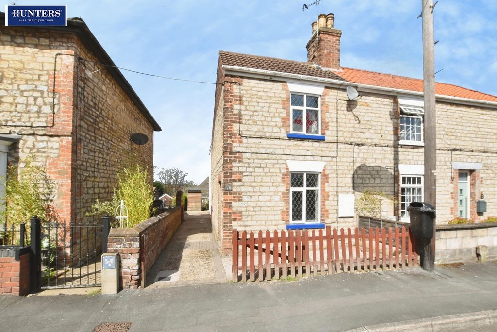 Property photo 1 of 17 Front