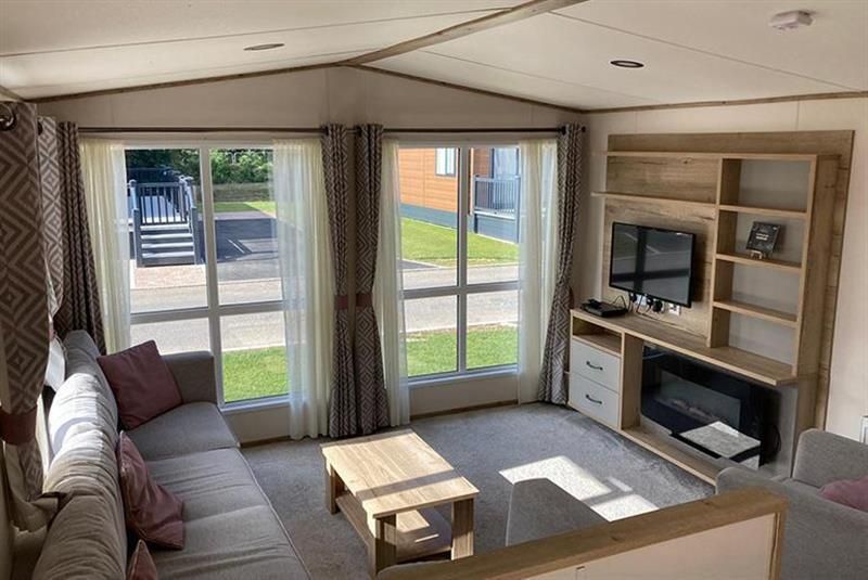 Property photo 2 of 5 East Midlands