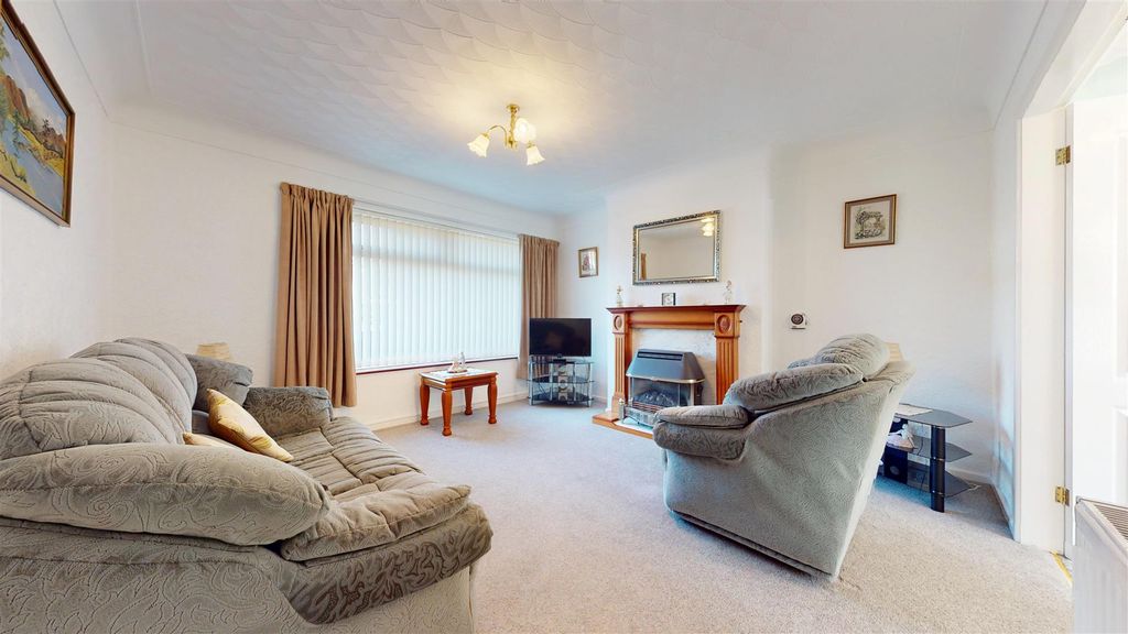 Property photo 3 of 21 News Lane Living Room