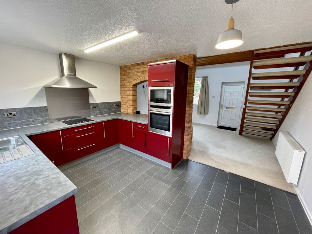 Property photo 1 of 9 Kitchen And Reception