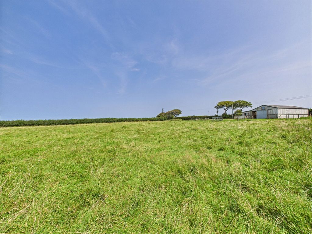 Property photo 3 of 29 Picture No. 24