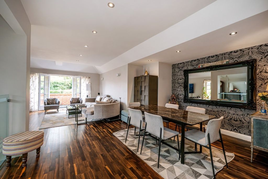 Property photo 1 of 14 4680090