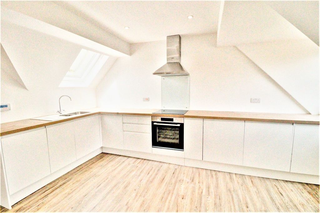 Property photo 3 of 7 Picture No. 05