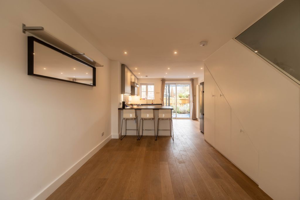 Property photo 2 of 38