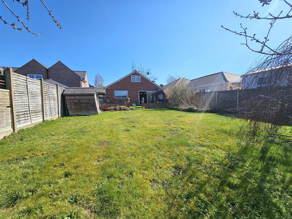 Property photo 3 of 13