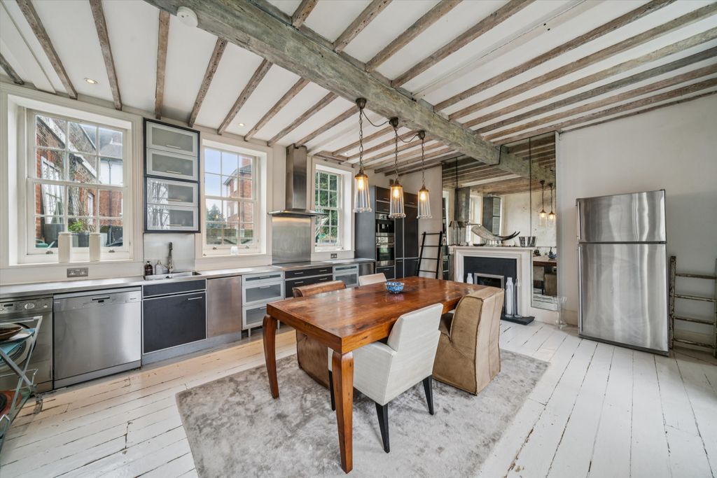 Property photo 2 of 22 Image