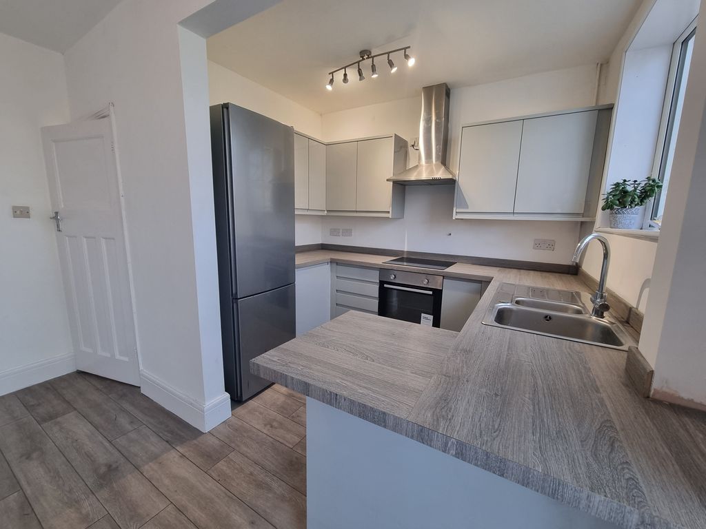 Property photo 2 of 13 Kitchen