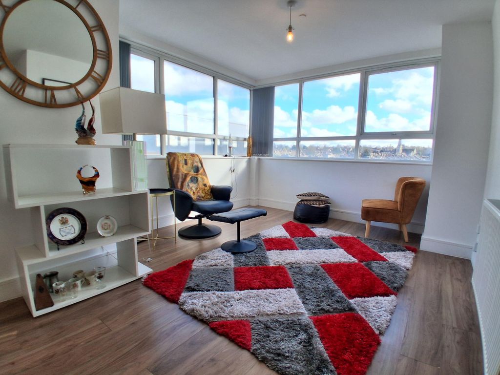 Property photo 1 of 7 Living Room