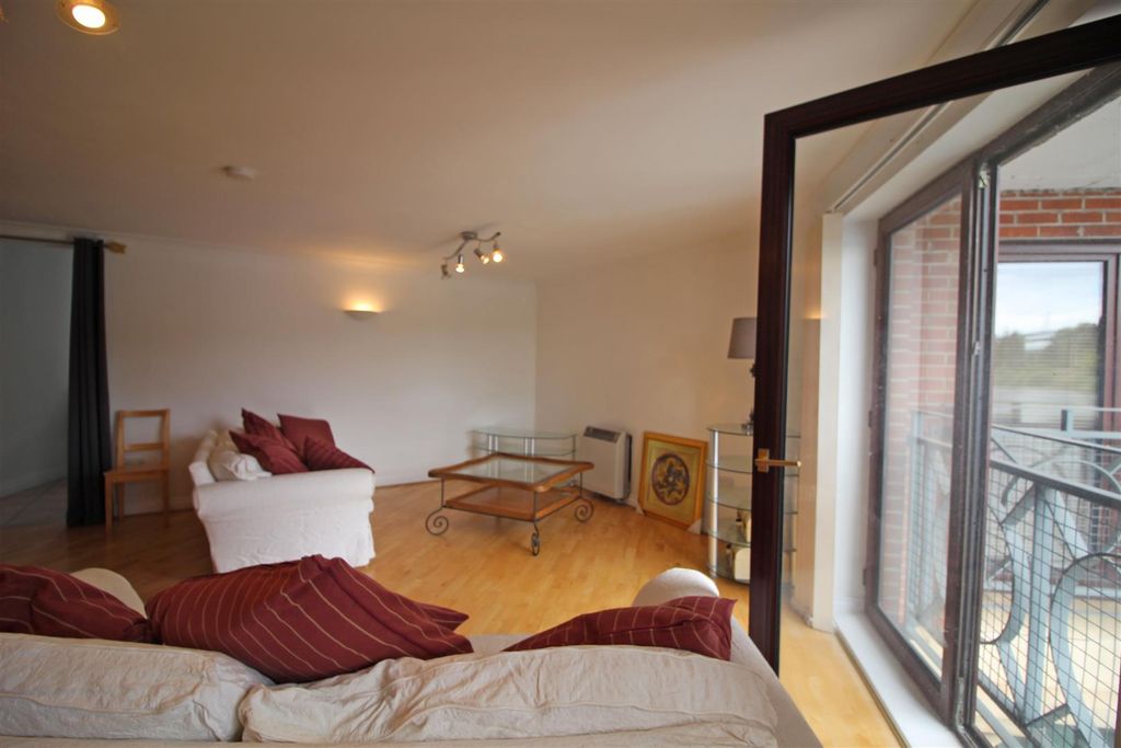 Property photo 2 of 16 Img_8575.Jpg