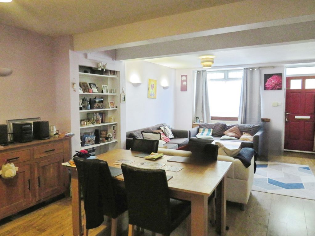 Property photo 3 of 21