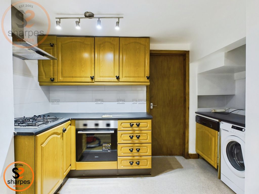 Property photo 2 of 19 F81E4B0F-Cam03524G0-Pr0056-Still009