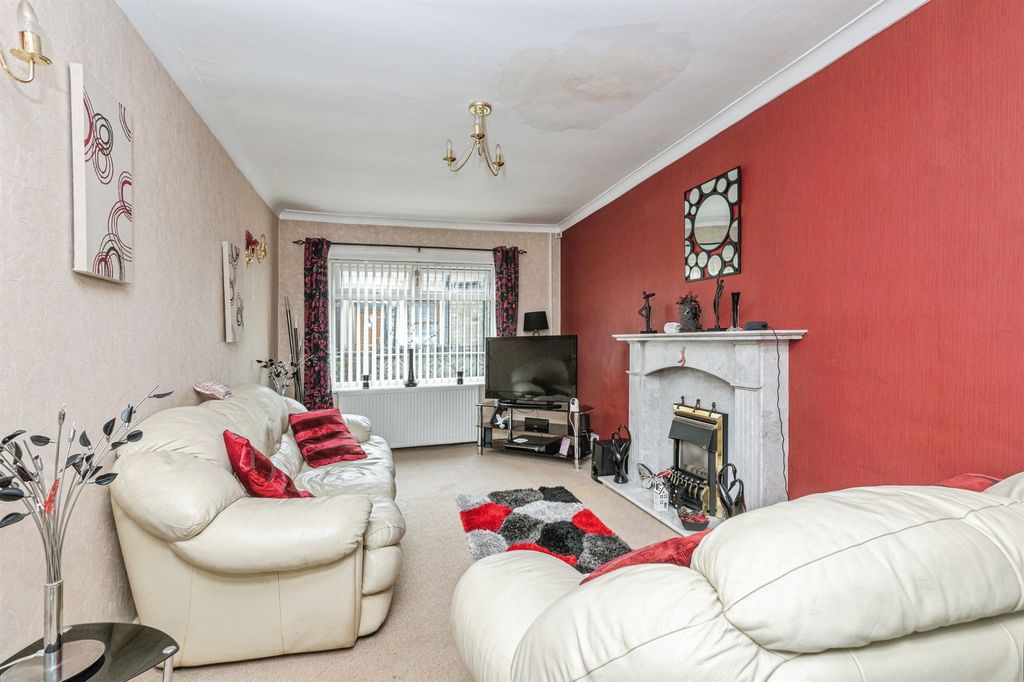 Property photo 2 of 15