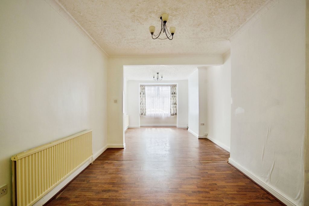 Property photo 2 of 18 Pbox-Img.Jpg