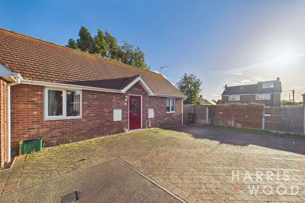 Property photo 1 of 11 5719260