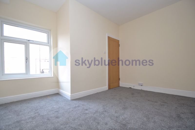 Property photo 3 of 5 Photo 7