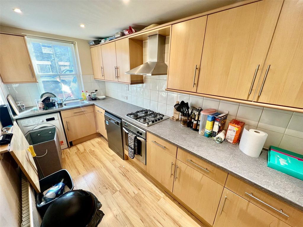 Property photo 2 of 10 Picture No. 68