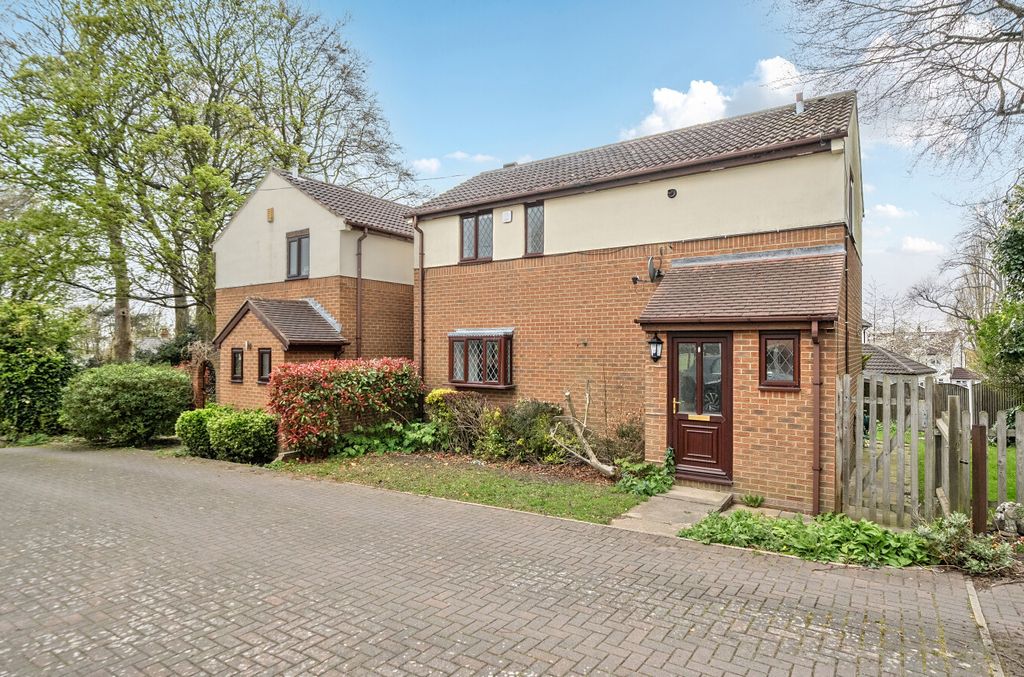 Property photo 1 of 22 Front